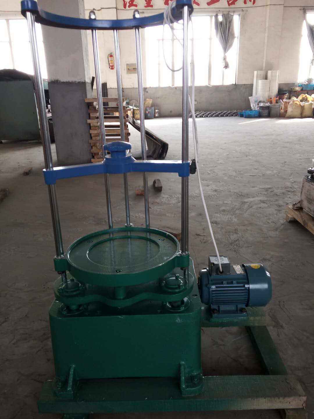 分样筛振摆仪 摇筛机 使用前需加多少机油 雷韵详述(图1)