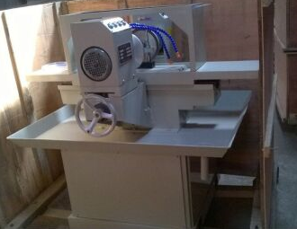 SHM-200双端面磨平机的安装调试方法(图1)